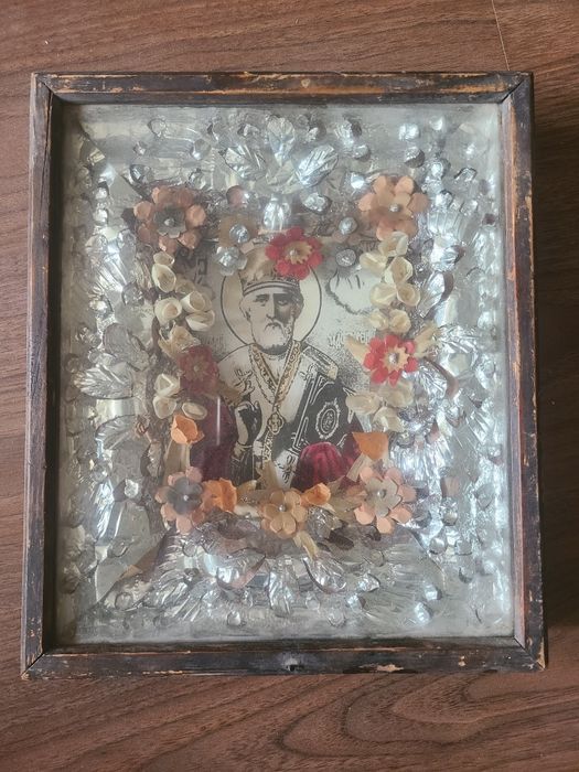 Иконы среднего размера