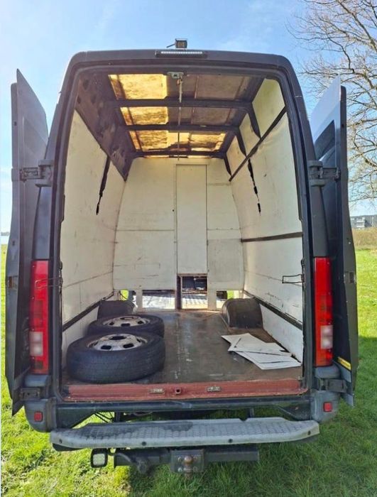 Iveco Daily 2007 автомат двойна гума автопилот шестстепенна кутия