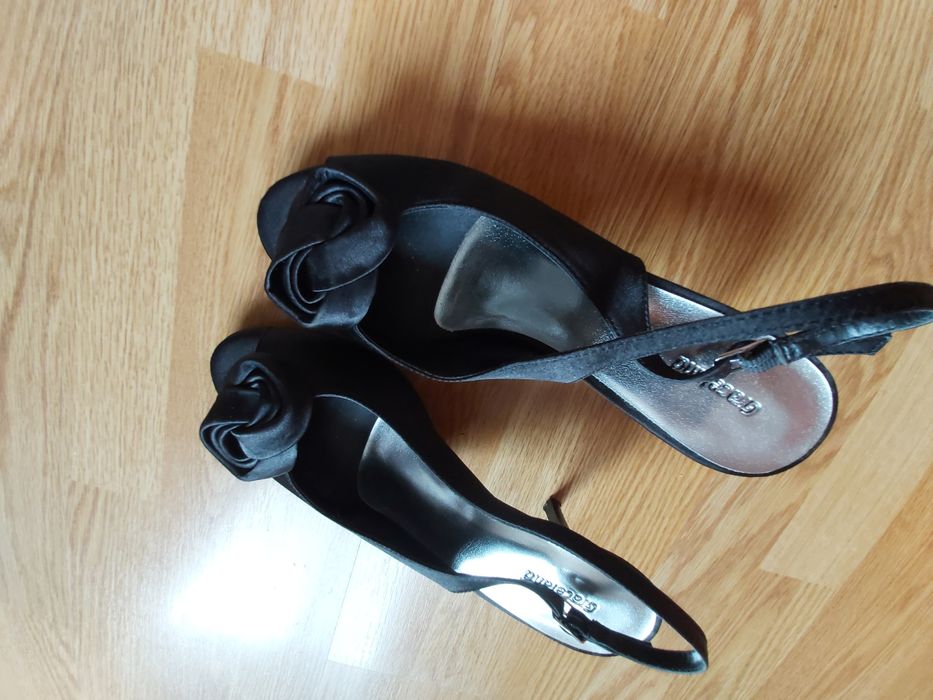 Vand sandale elegante