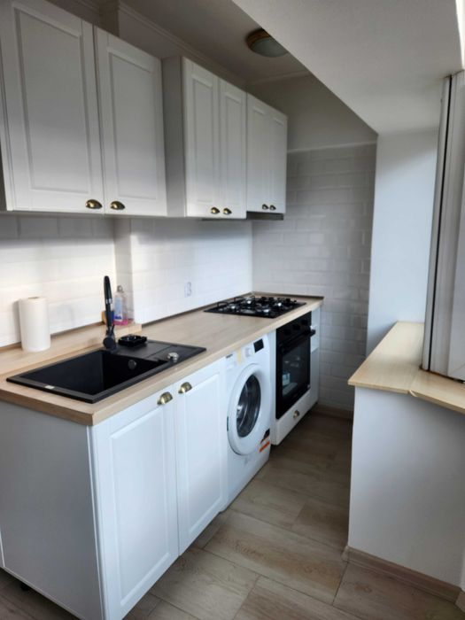 Inchiriez STUDIO untracentral Bd Unirii 64, BRD,complet utilat , NOU !