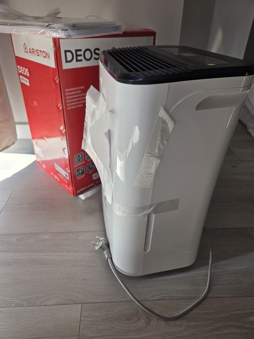 Dezumidificator Ariston Deos 21 S,purificare aer, uscare rufe