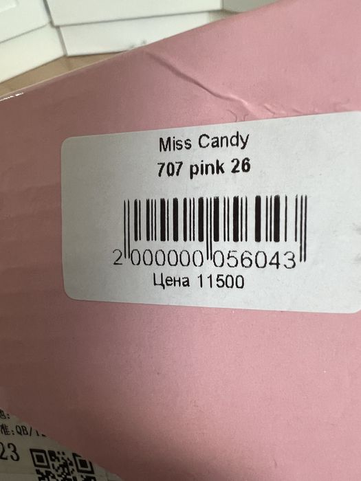 Туфли для девочки новые