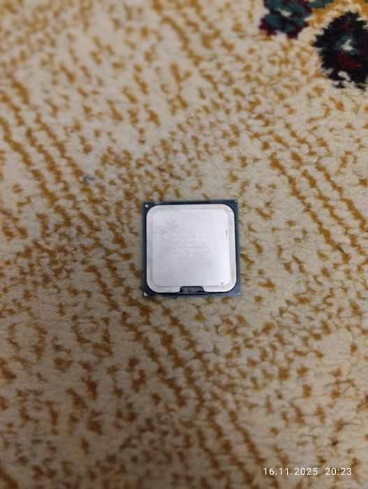 Материнская плата для DDR- 2, рабочая вместе с процессором