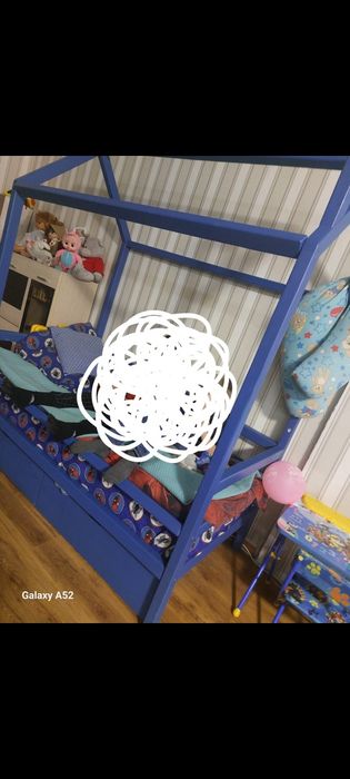 Продам Кровать домик