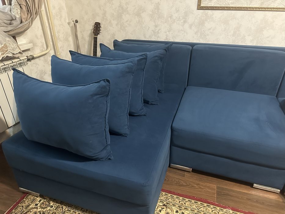 Диван для гостиной