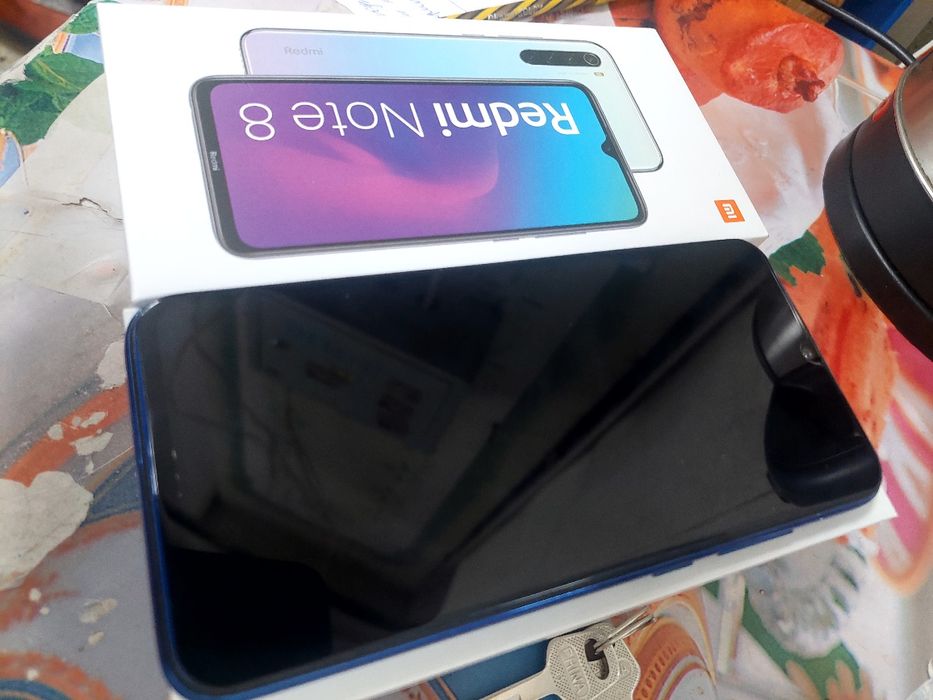 Redmi Note 8 телефон