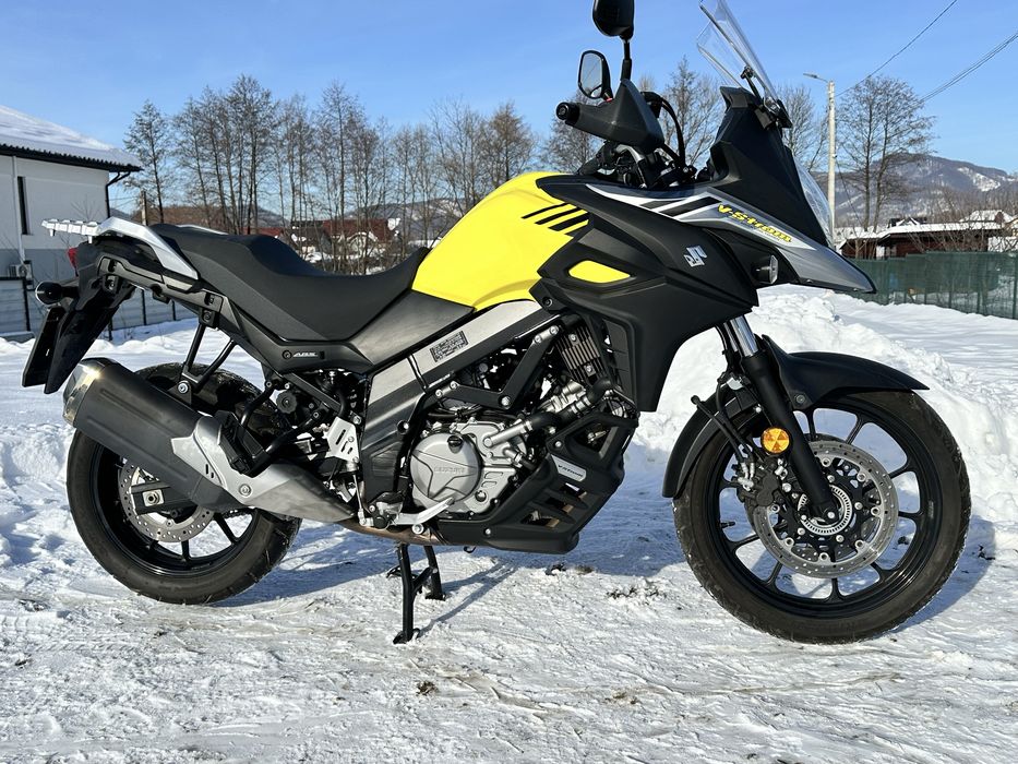 Suzuki V-Strom 650.