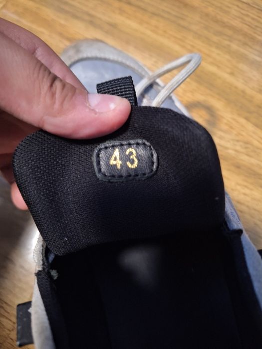 Moncler trainer abstract