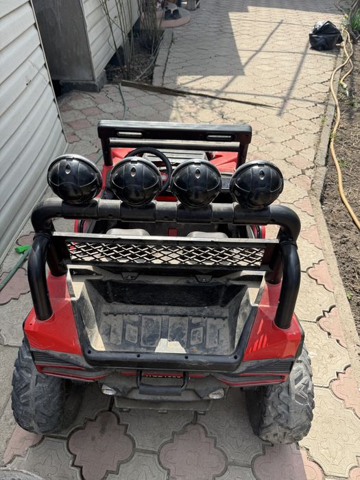 Машинка детская.