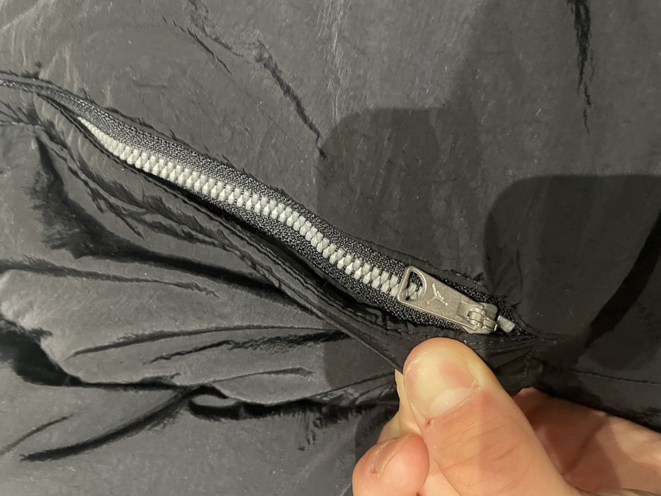 оригинальный пуховик от джордан