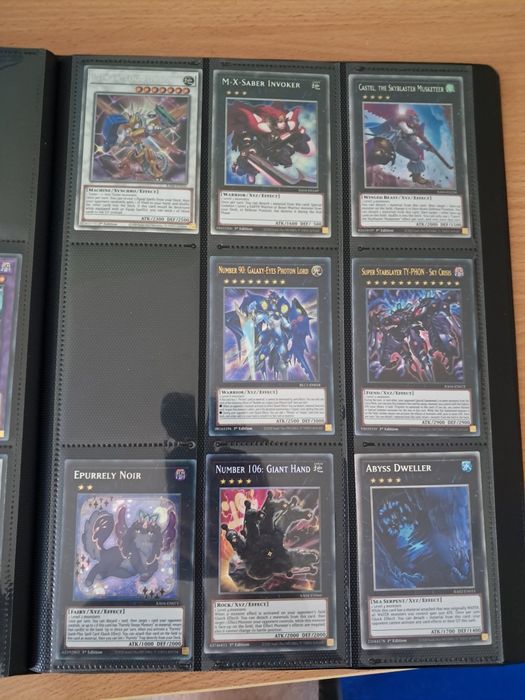 Yu-Gi-Oh! карти от различни колекции
