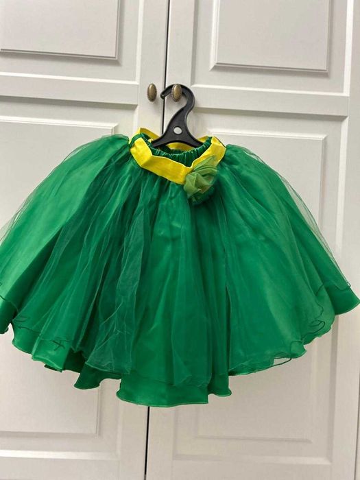 Продам детские костюмы