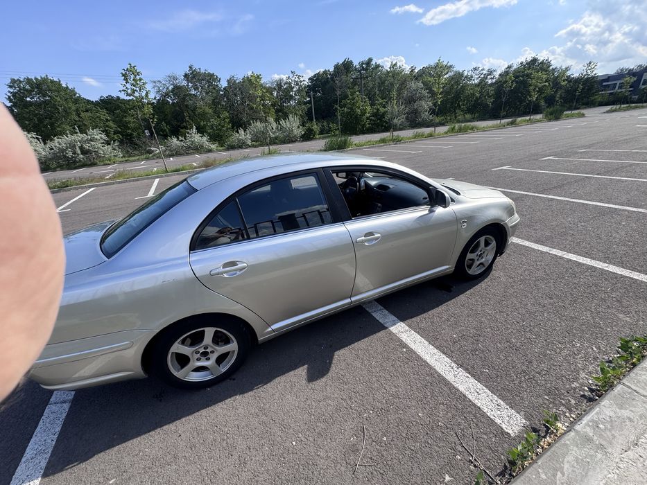 Toyota Avensis 2.0 D ( motor D4D )( Turbo )