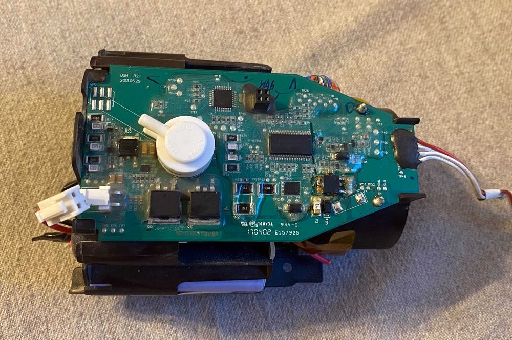 Baterie + placa electronica Bosch Athlet 25.2V - defecta pentru piese