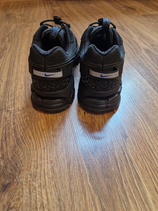 Adidasi Nike Vomero Roam 40