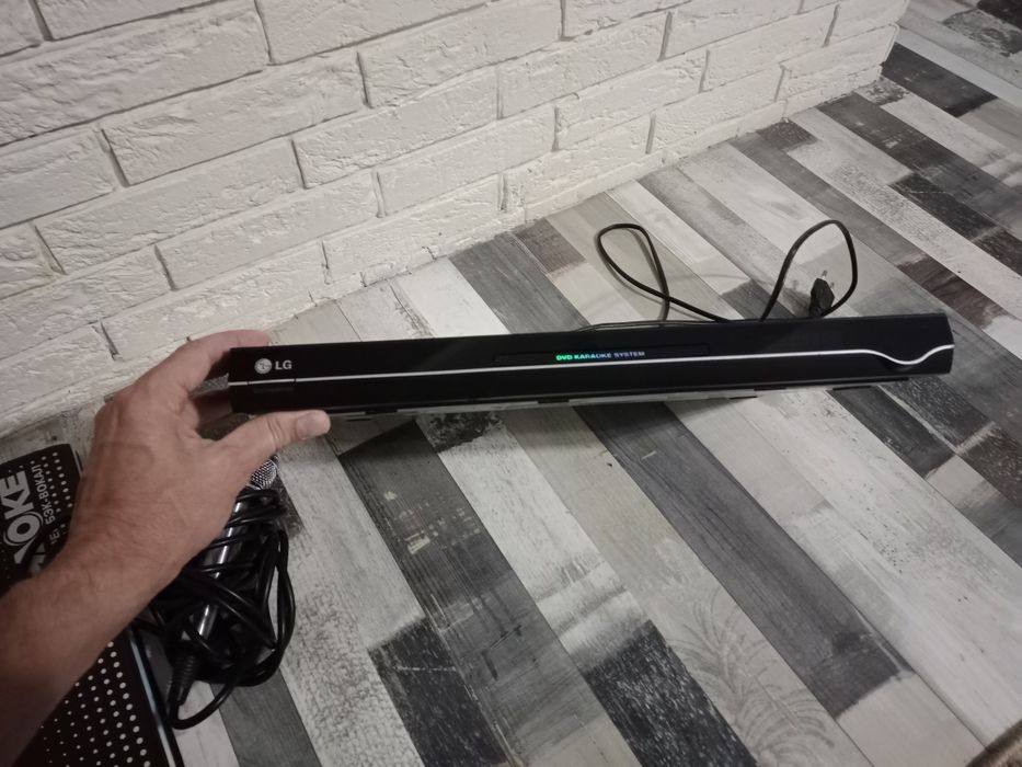 Продам караоке LG