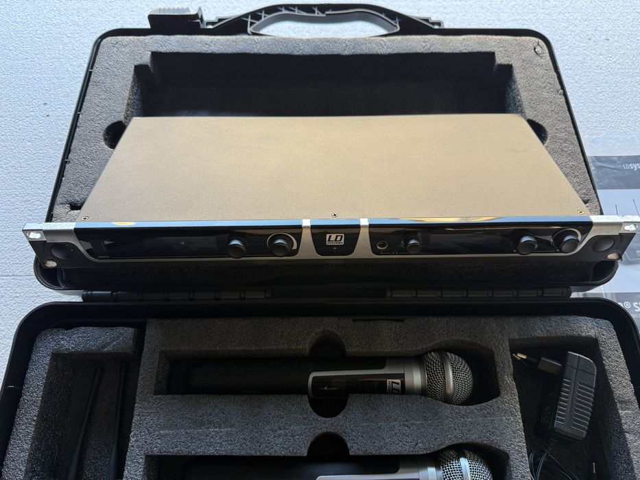 Vând microfon LD Systems U508 R2 - dublu de mână