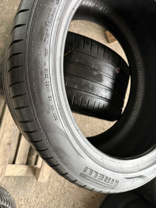 # 2x Anvelope Vara 315/35 R20 runflat - Pirelli P Zero RSC cu steluta BMW