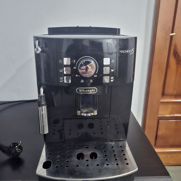 Expresor  delonghi eletta capucino top