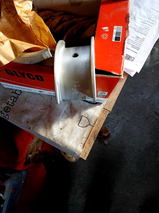 Основни и биелни лагери