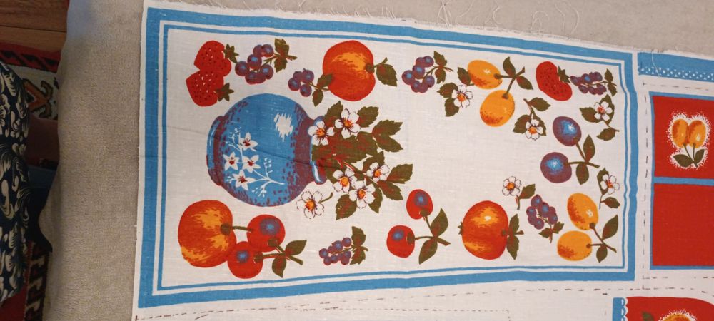 Фартук, полотенце, прихватки, косынка