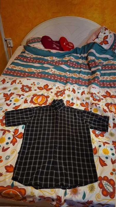 Cămașă bărbătească neagră în carouri albe – XL, mâneci scurte