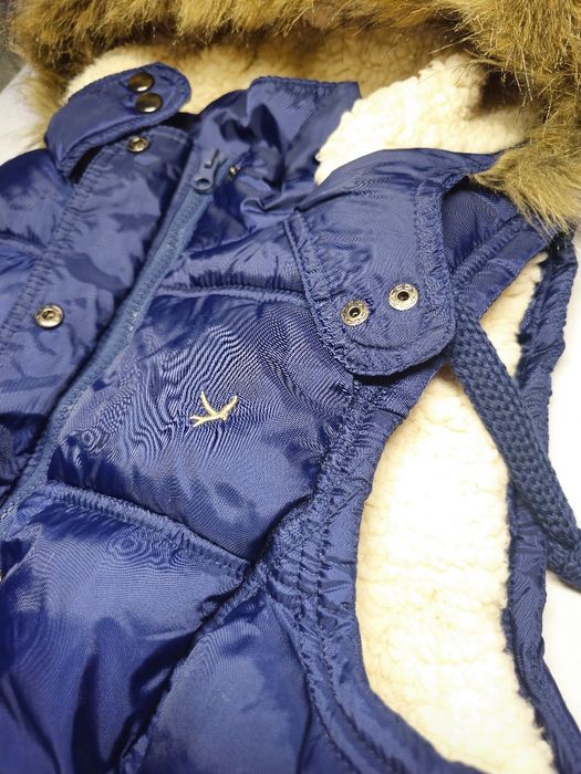 Vând vesta atmosphere albastru, vesta gluga, blana naturala