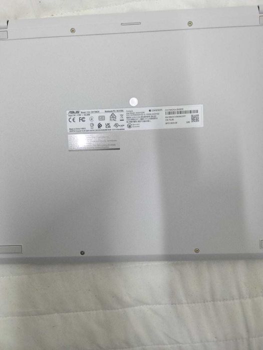 ASUS Chromebook 17.3" – като нов – продава се днес!