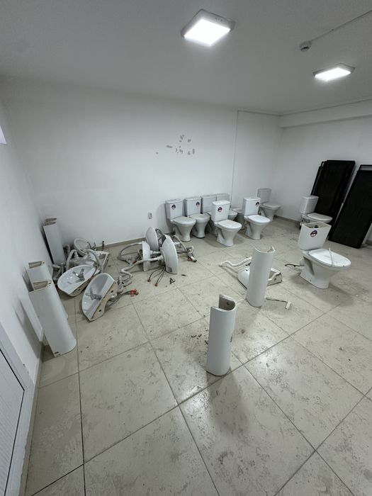 Унитаз и раковина