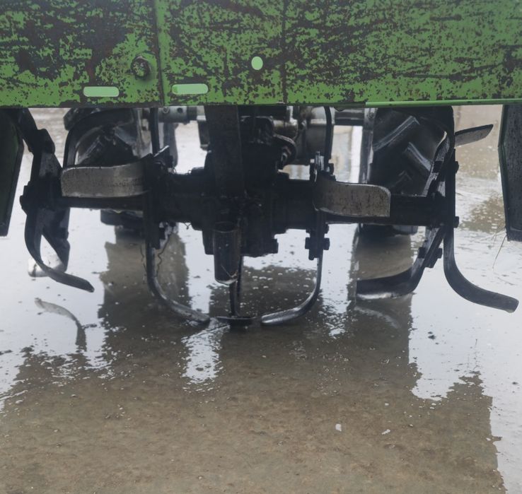 Vând motocultor Grillo 10cp benzină, cu freză  și lamă de cosire