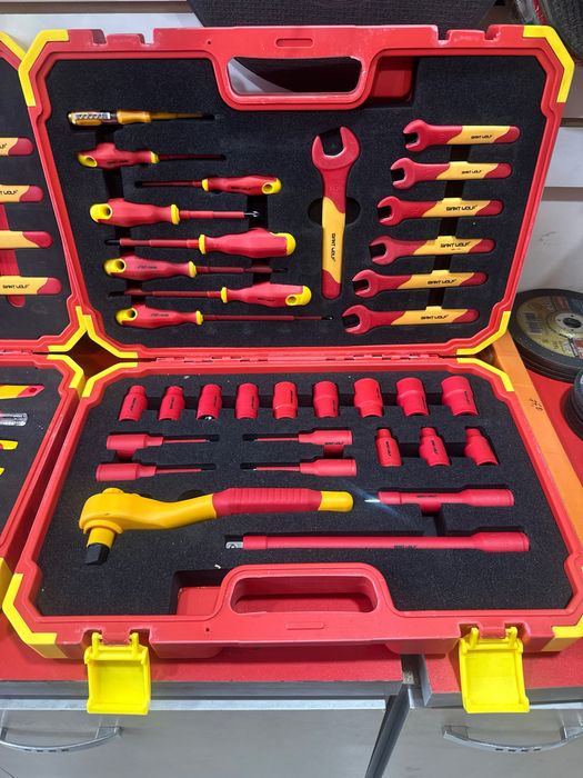 Набор диэлектрических инструментов