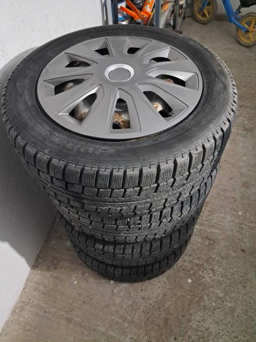 Cauciucuri de iarna cu jante
