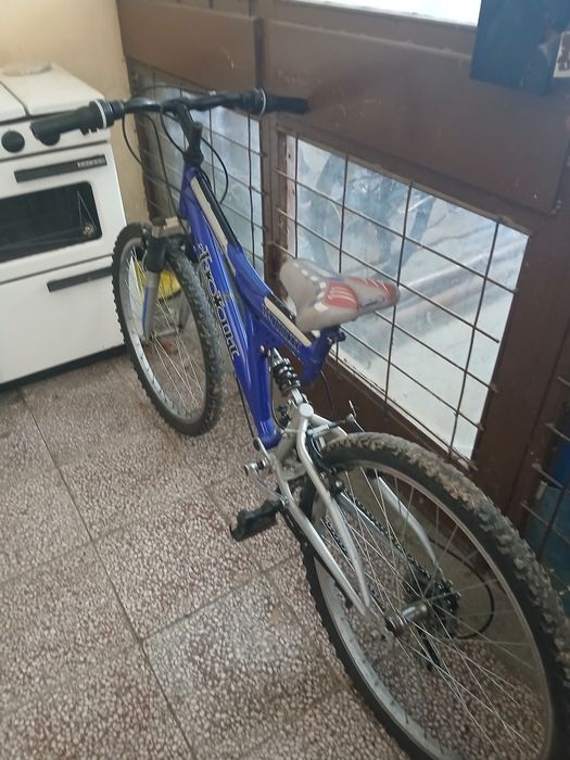 Колело 24 цола+чисто нови педали