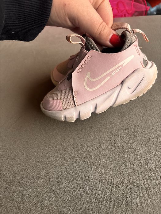Маратонки Nike 21 номер