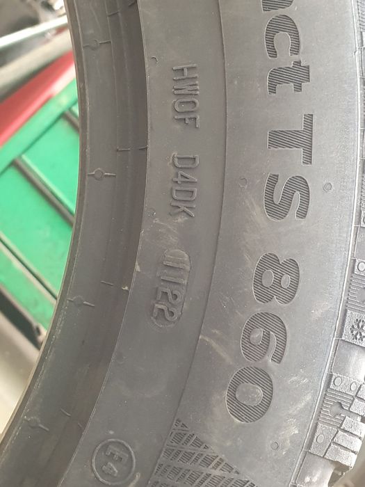 Зимни гуми 205 55 16 континентал