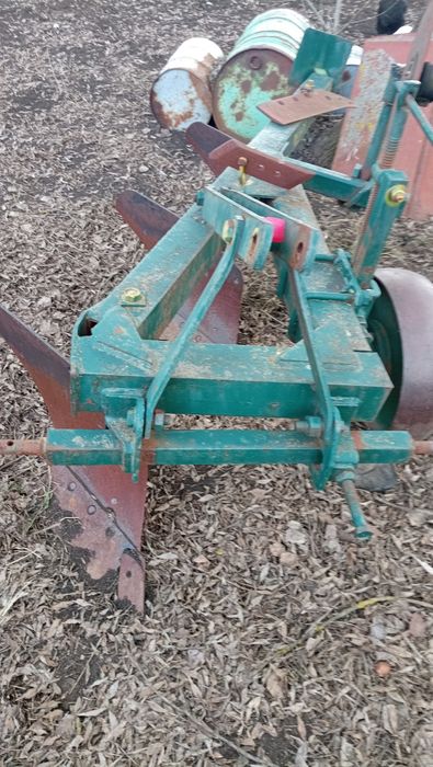 Навесен Плуг добро състояние