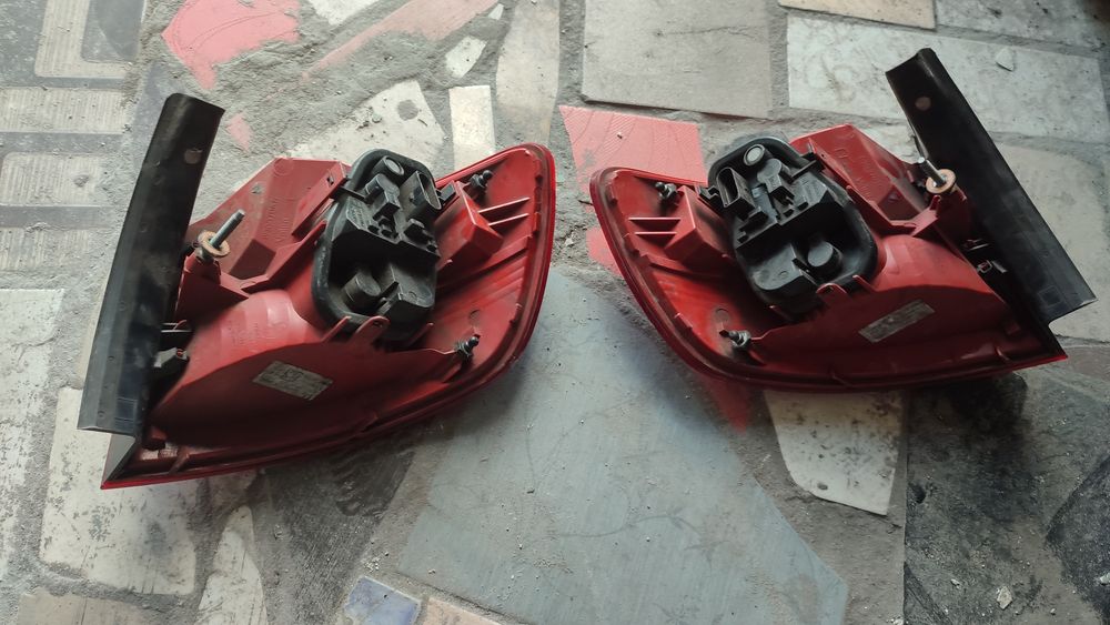 Фары задние на Ауди А6 С6 универсал