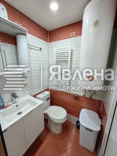 Продава се Двустаен апартамент в Благоевград, Еленово 2 - 63 кв.м за 1032 €/кв.м - Снимка #7