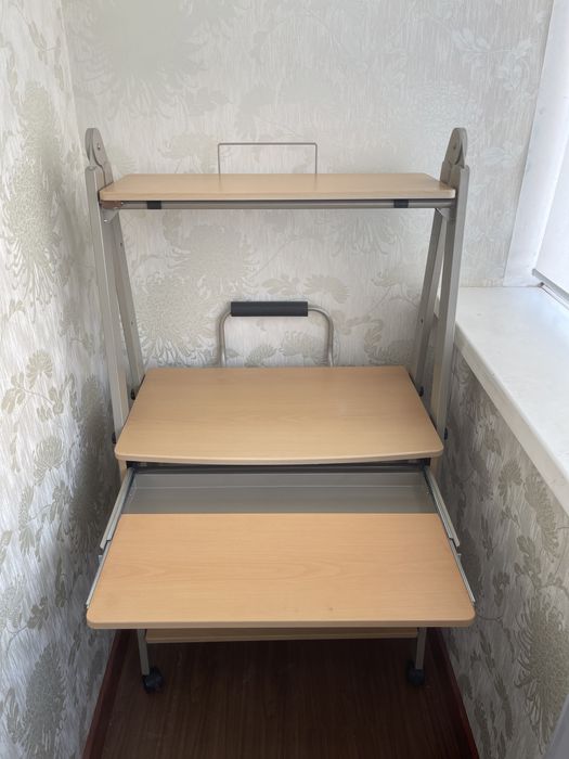 Стол компьютерный