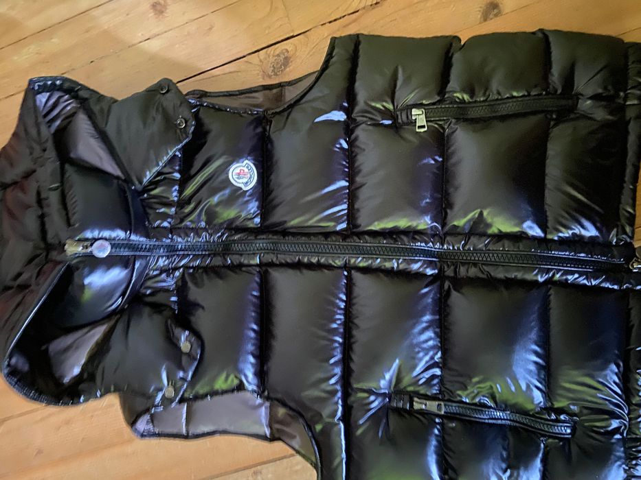 Грейка, елек с качулка