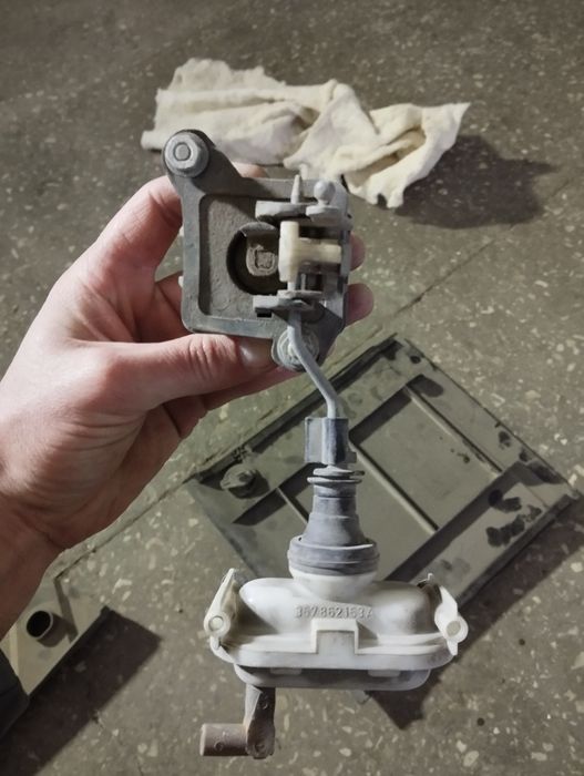 В3 пассат универсал багажник кнопка