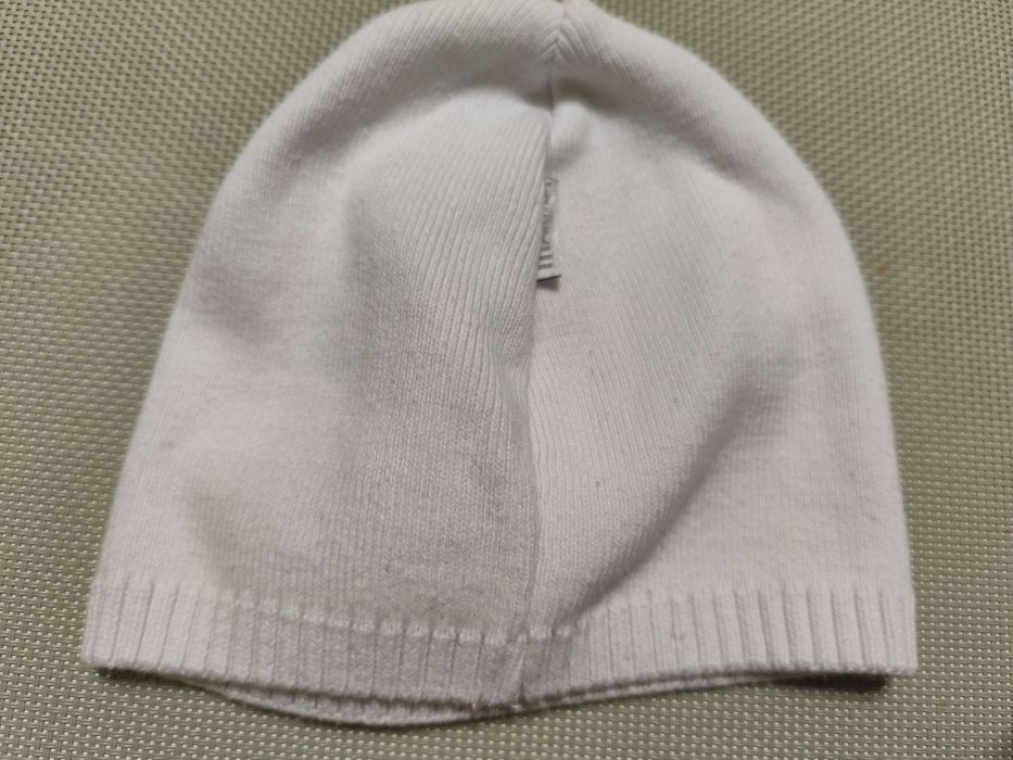 Момичешки зимни шапки