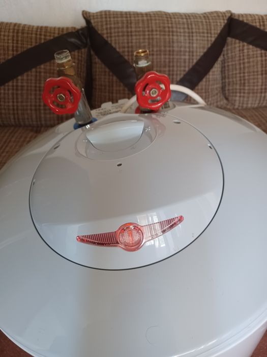 vând boiler stare ff bună