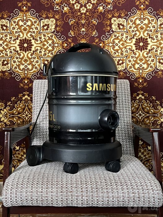 Пылесос Samsung VCW7555S3K