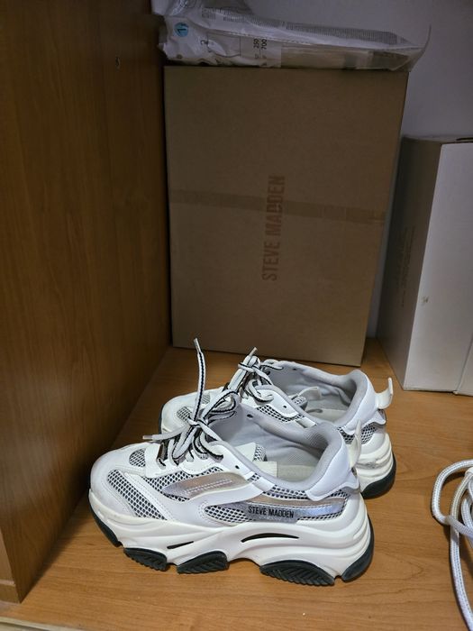 Дамски боти,маратонки и еспадрили Love moschino,Steve Madden,juicy cou