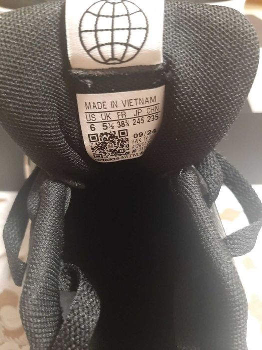 Маратонки adidas