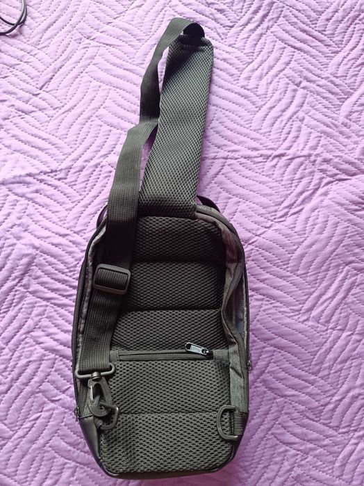 Мъжка чанта през рамо