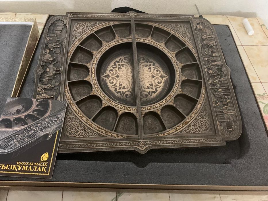 Настольная игра Тоғызқұмалақ