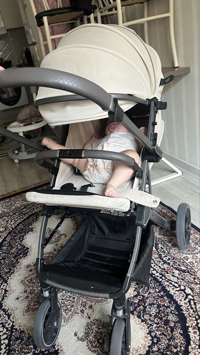 Коляска не новый но хорошый