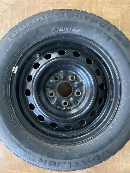 Запаска Тоуота Лексус 114.